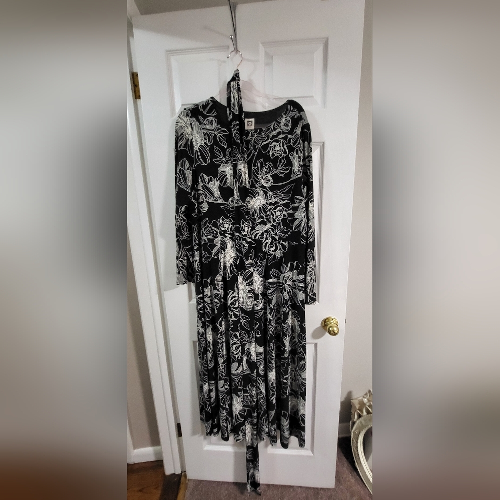 Anne KLEIN FITTED A- Line DRESS Super Cute!